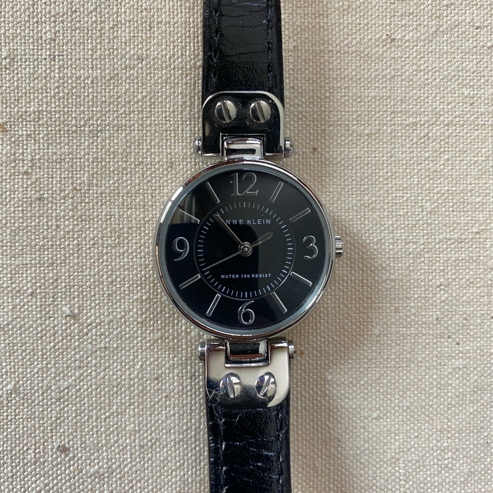 NWOT Anne Klein Round Watch